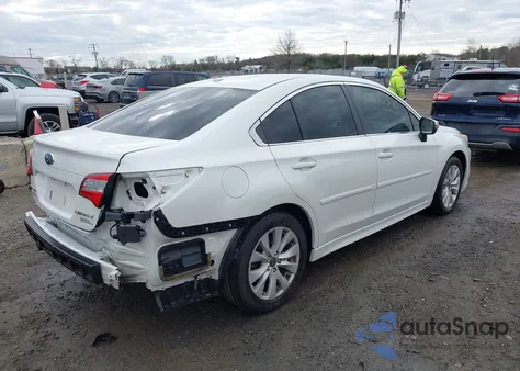 2015 Subaru Legacy 2.5I Premium z USA, uszkodzony, nr VIN 4S3BNAH63F3049497